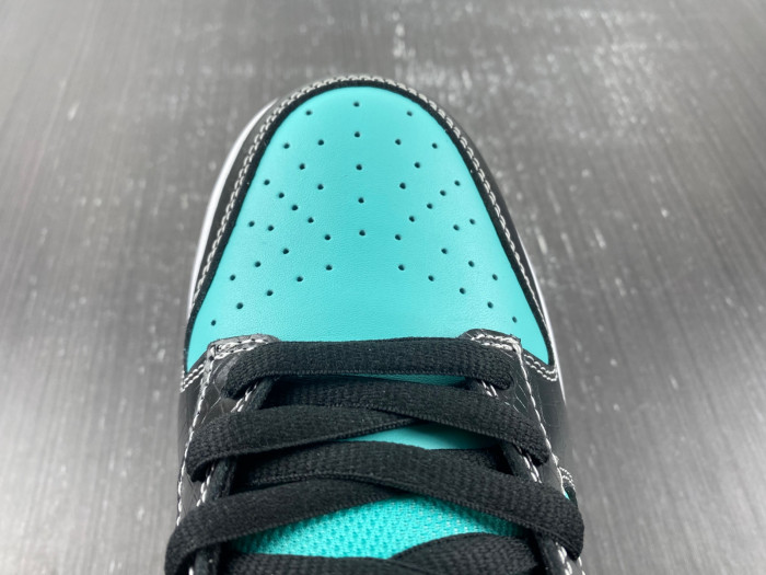 diamond S*pply co. x dunk low pro sb t*f*ny 304292-402