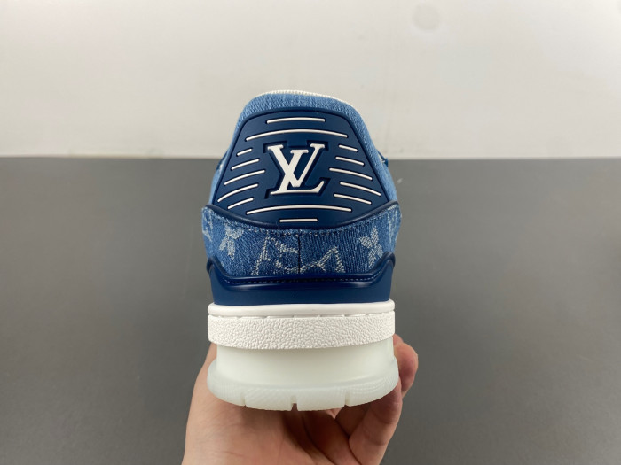 LUSV SNEAKERS
