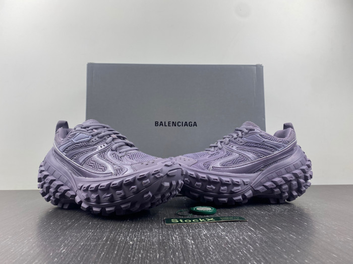 BALCIA DEFENDER SNEAKER
