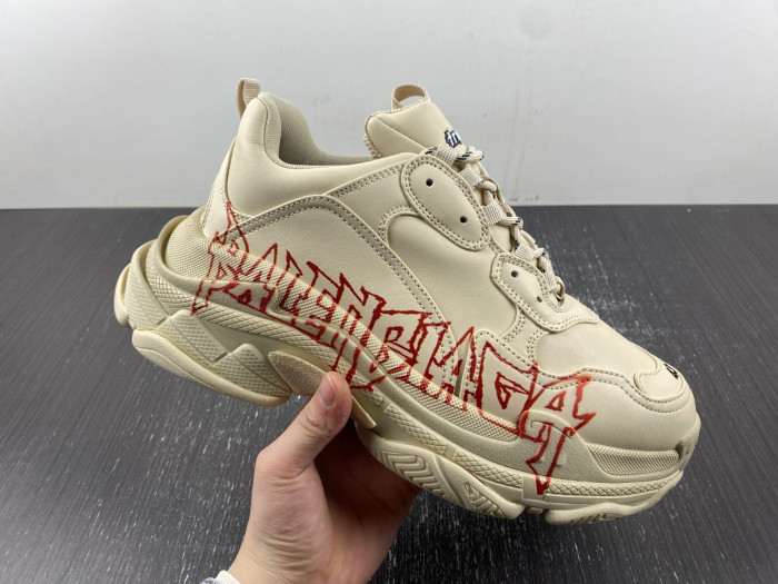 BALCIA TRIPLE S SNEAKER