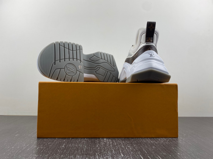 LUSV SNEAKERS