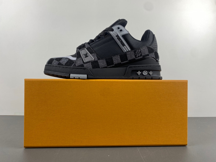 LUSV SNEAKERS