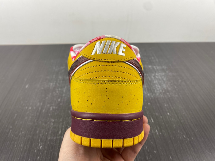 OFW C/O VIRGIL ABLOH Out Of Office OOO Low Tops