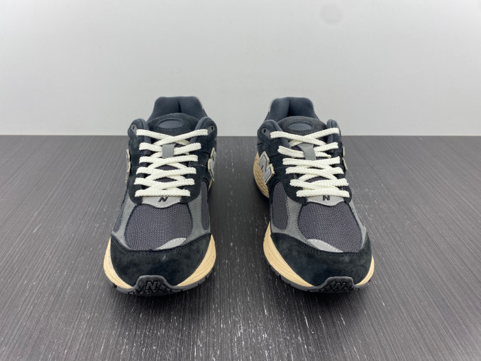 New Balance 2002R Black Dark Grey Men