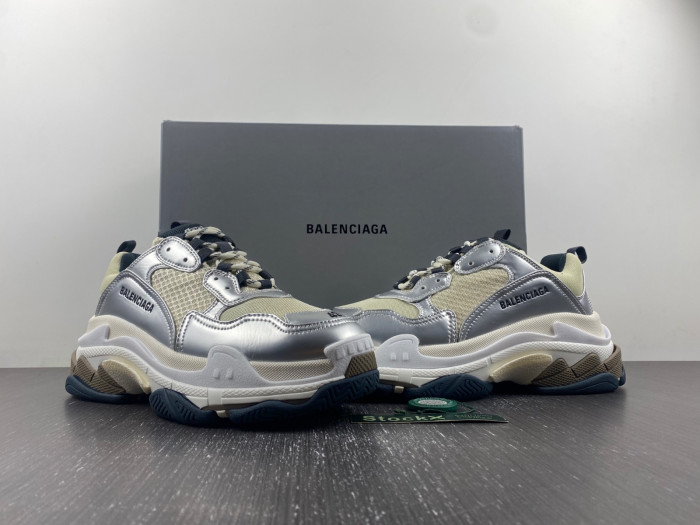 BALCIA TRIPLE S SNEAKER