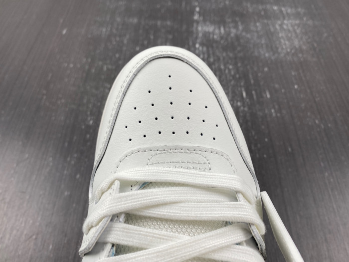 OFW C/O VIRGIL ABLOH Out Of Office OOO Low Tops