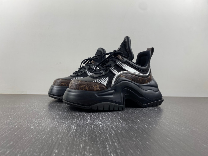 LUSV SNEAKERS