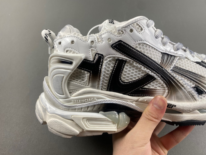 BALCIA RUNNER SNEAKER