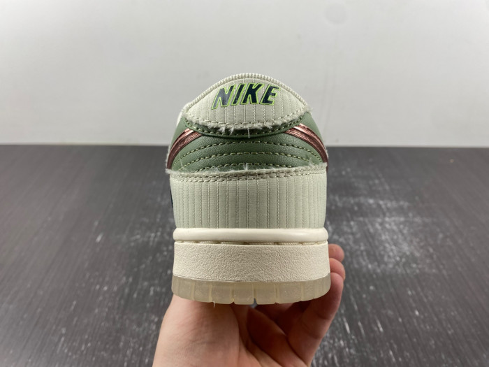 Nike x Kyler Murray Dunk Low 