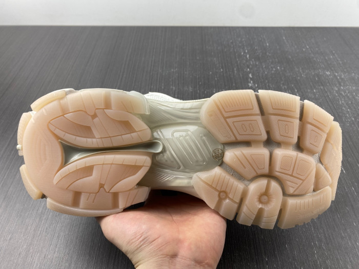 BALCIA RUNNER SNEAKER