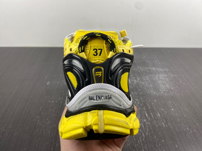 BALCIA RUNNER SNEAKER