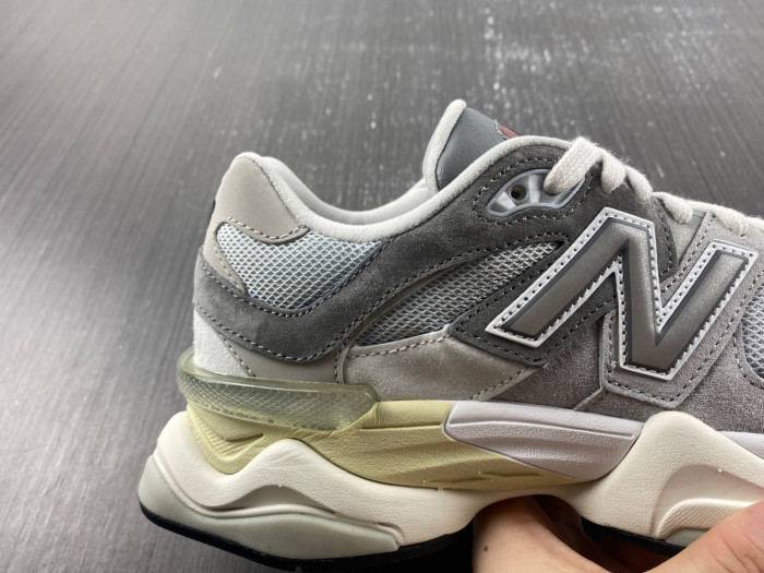 NEW BALANCENew Balance 9060 Rain Cloud Grey - U9060GRY