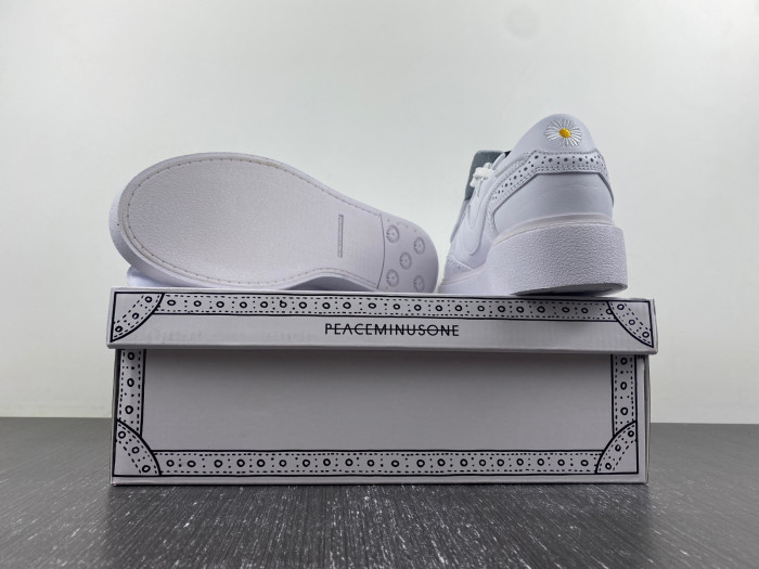 PEACEMINUSONE x Nike Kwondo 1 DH2482-100