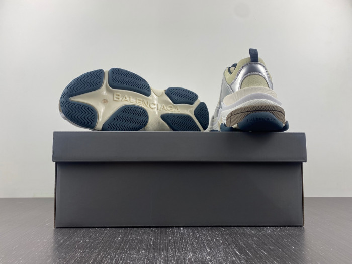 BALCIA TRIPLE S SNEAKER