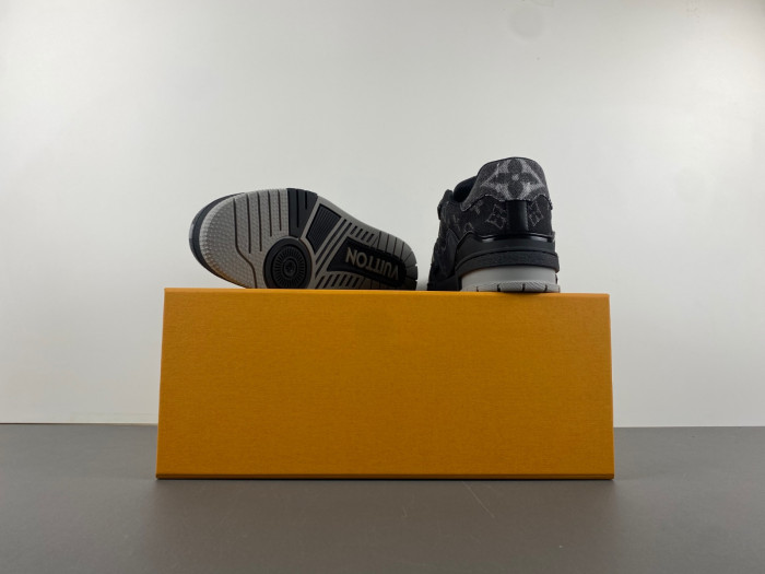LUSV SNEAKERS
