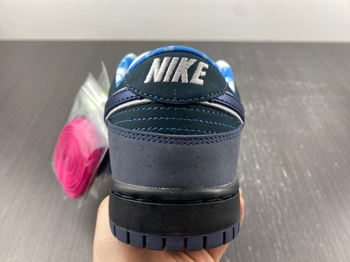 CONCEPTS X NIKE SB DUNK LOW Blue Lobster 313170-342