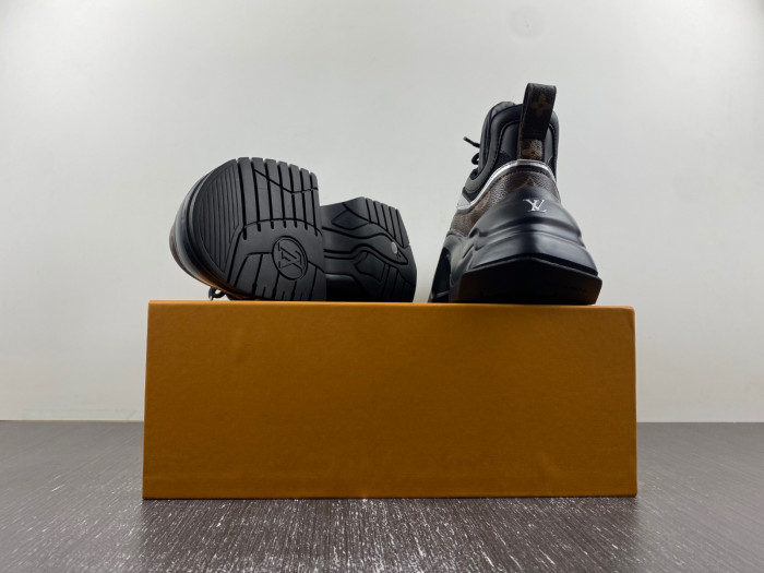 LUSV SNEAKERS