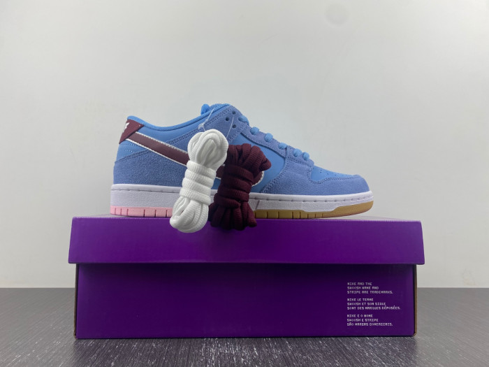 Nike SB Dunk Low Phillies DQ4040-400