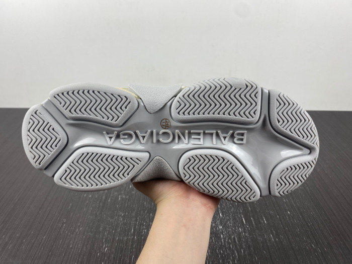 BALCIA TRIPLE S SNEAKER