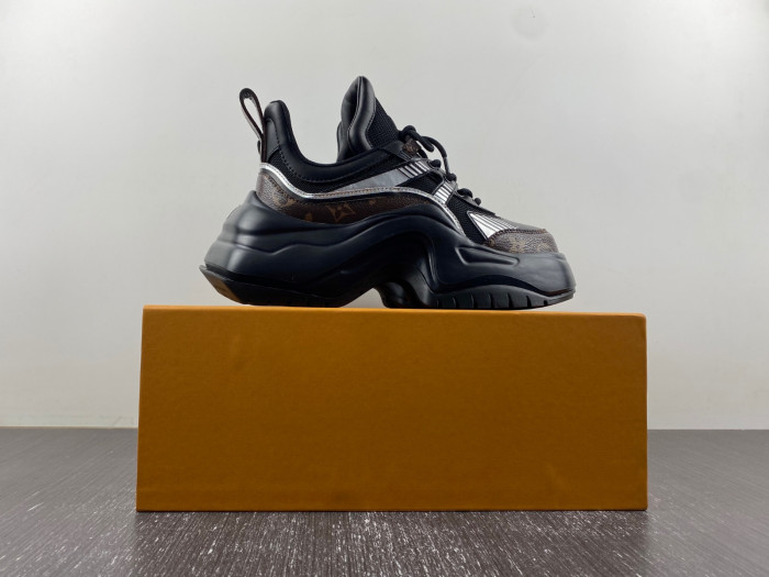 LUSV SNEAKERS