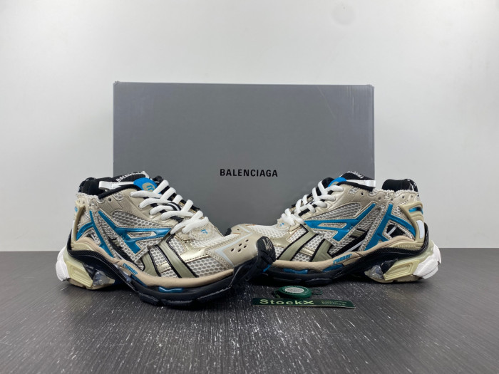 BALCIA RUNNER SNEAKER
