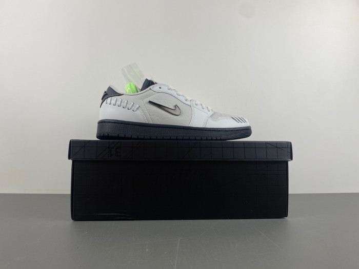 (WMNS) Air Jordan 1 MM Low 