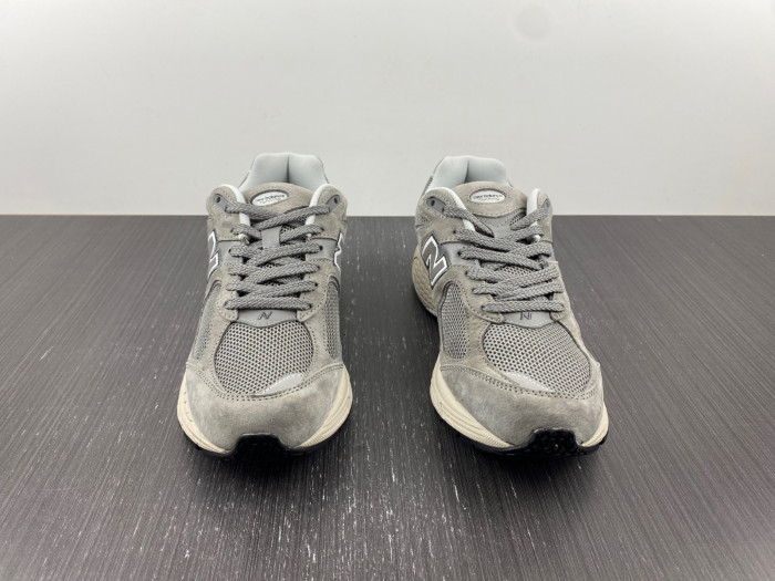New Balance 2002R Marblehead Light Aluminum Men