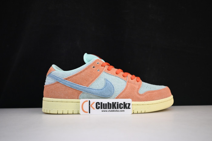 Nike SB Dunk Low ''Orange and Emerald Rise'' DV5429-800