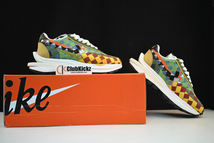 sacai x Nike LDVaporwaffle Mix Low Green Gusto DR5209 300