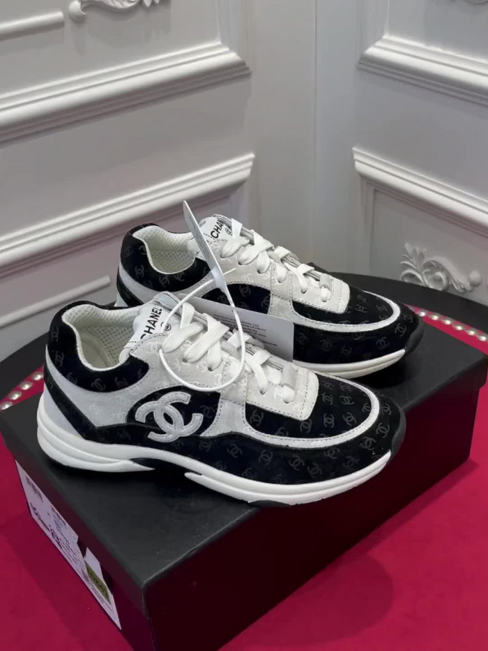 CHNL Sneaker