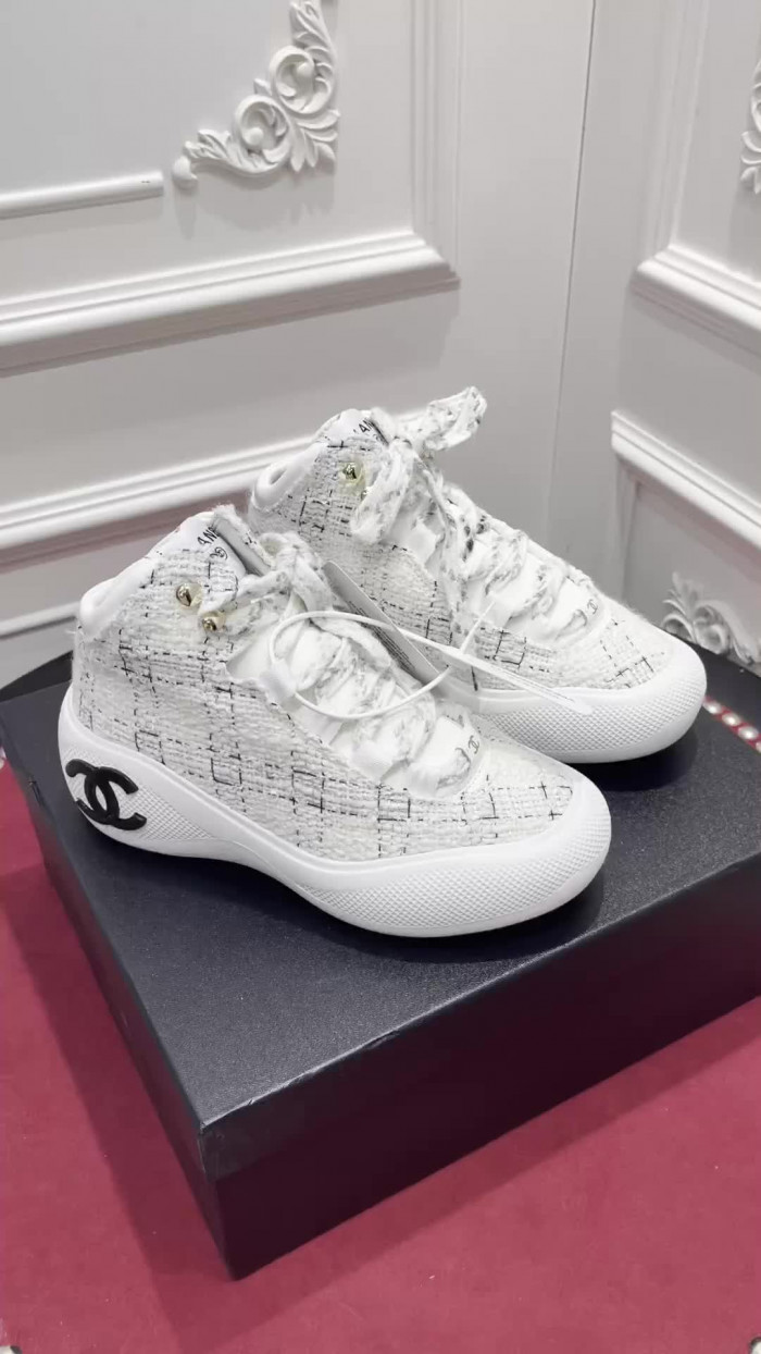 CHNL Sneaker