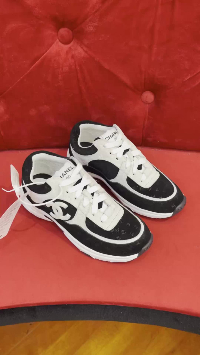 CHNL Sneaker