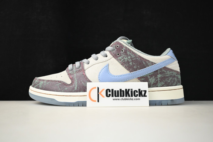 Nike Dunk Low SB 