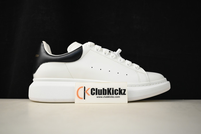 ALEXMQ Sneakers