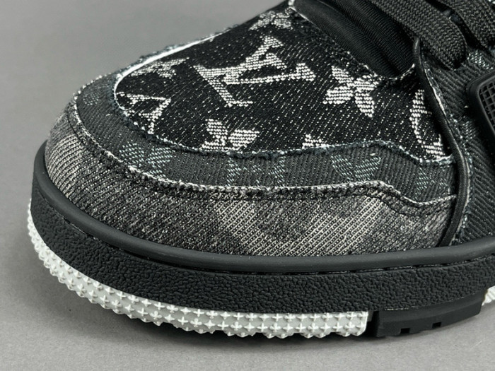 LUSV SNEAKERS