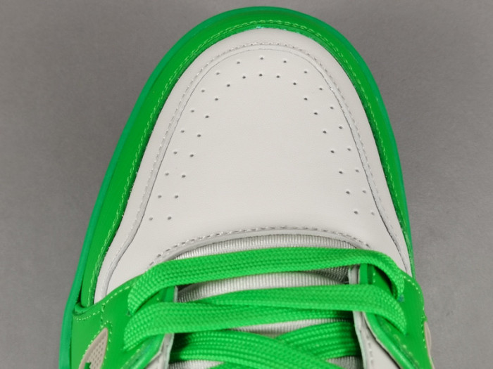 LUSV SNEAKERS