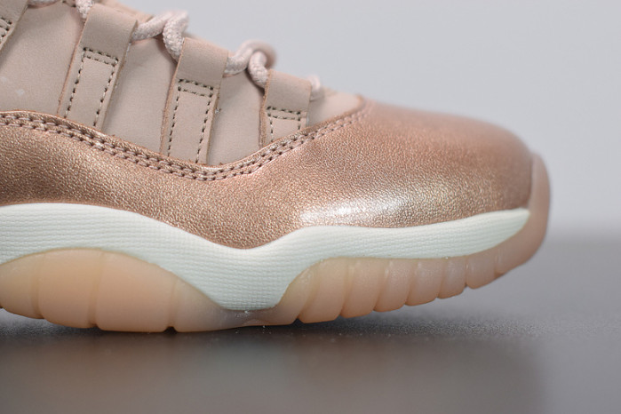 Air Jordan 11 Low 