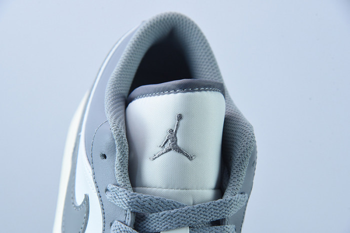 Air Jordan 1 Low 