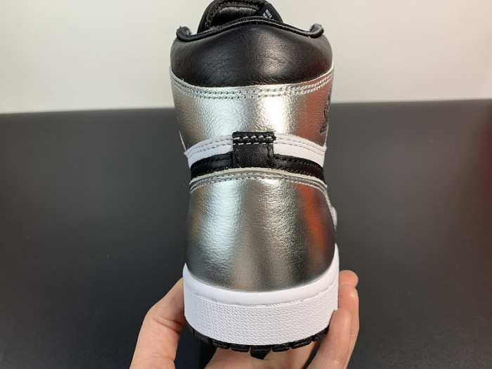 Air Jordan 1 Retro High OG Silver Toe CD0461-001
