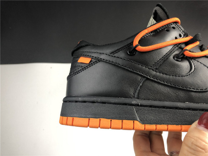 OFW x Nike Dunk CT0856-005