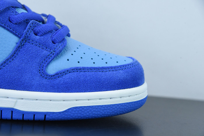Nike SB Dunk Low Blue Raspberry DM0807-400