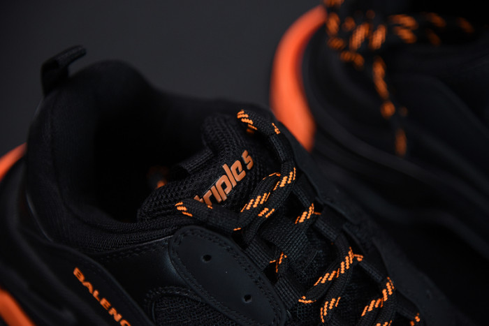 BALCIA Triple S Sneaker