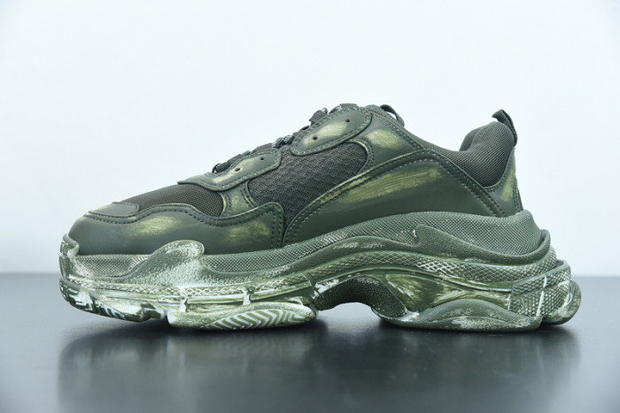 BALCIA Triple S Sneaker