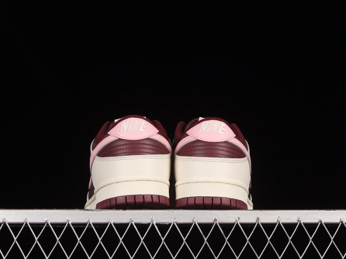 Nike Dunk Low "Valentine