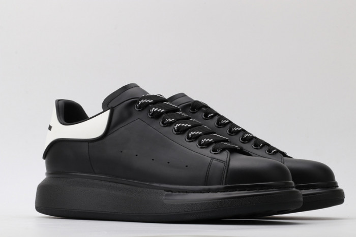 ALEXMQ Sneakers