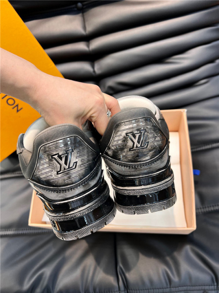 LUSV SNEAKERS