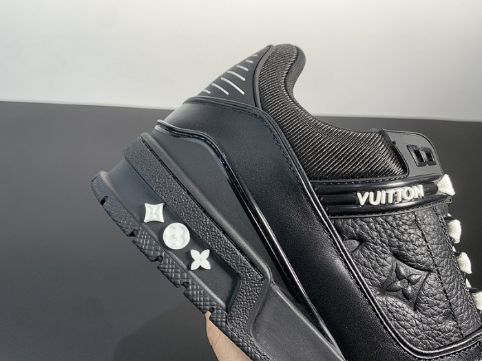 LUSV SNEAKERS