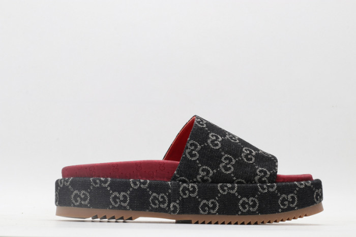 GCI GG Slide Sandal