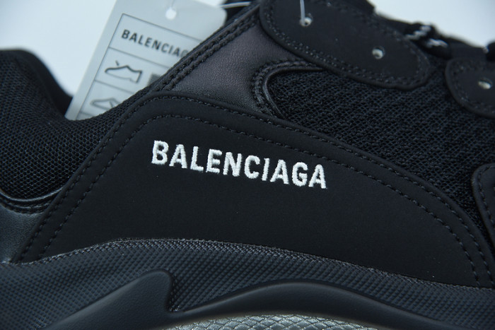 BALCIA Triple S Sneaker