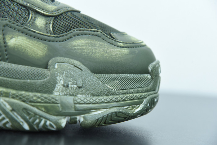 BALCIA Triple S Sneaker